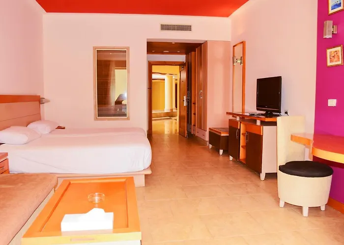 Barceló Tiran 4*